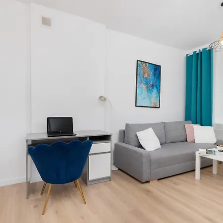 Beautiful & Comfortable Spacious In By Renters Apartment