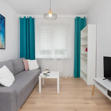 Beautiful & Comfortable Spacious In By Renters Apartment Danzig