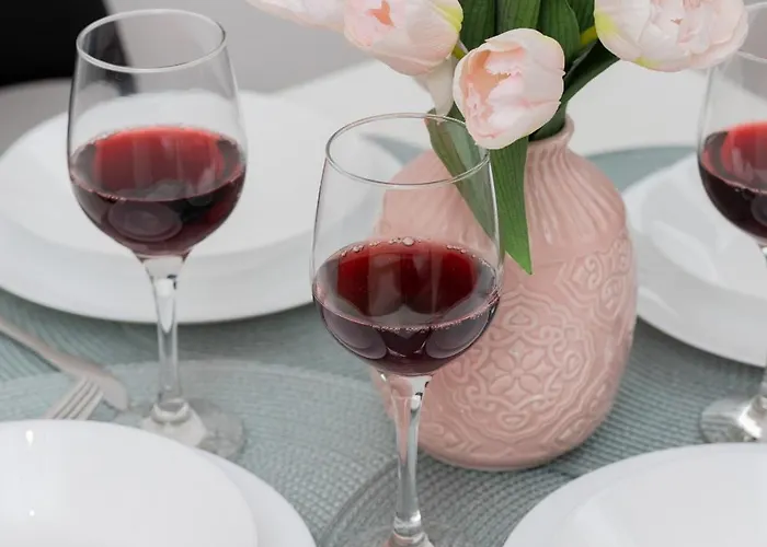 Beautiful & Comfortable Spacious In By Renters דירה *